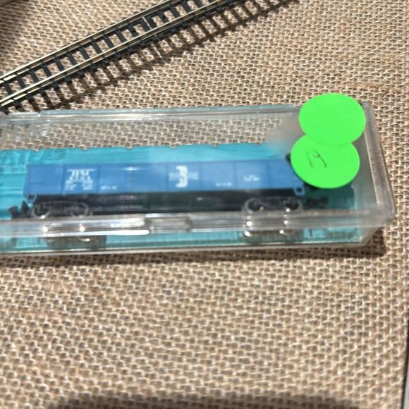 N Scale Atlas 9704 Gondola B & M - Picture 7 of 7